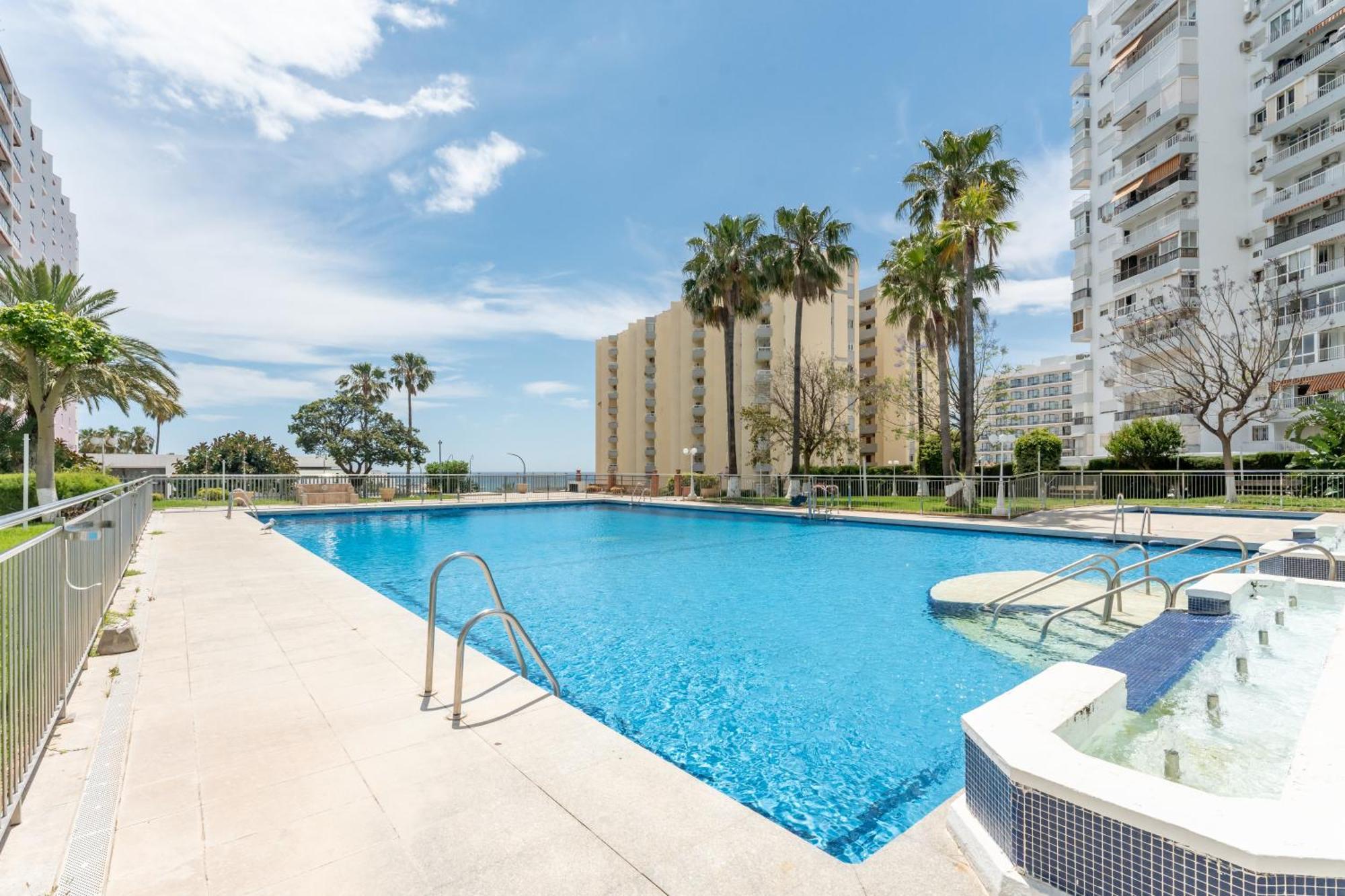 Апартаменты Vb Diana 2Bdrs With Fantastic Sea Views Бенальмадена Экстерьер фото